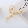 Новая корейская версия оригинального стиля, с акриловым зажимом на затылке и дисковой карточкой, более щедрой акульей прической Specification image